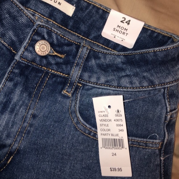 NWT Pacsun mom jean shorts - Picture 3 of 3